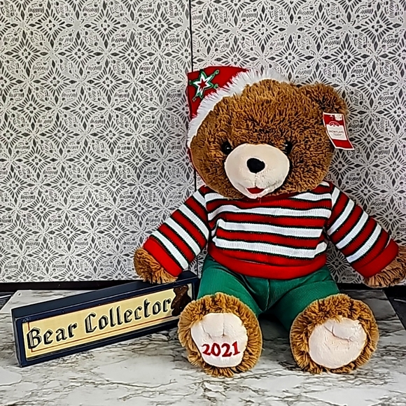 Snowflake Teddy Other - NWT Snowflake Teddy Christmas 2021 Santa Hat soft plush stuffed collector's 20"